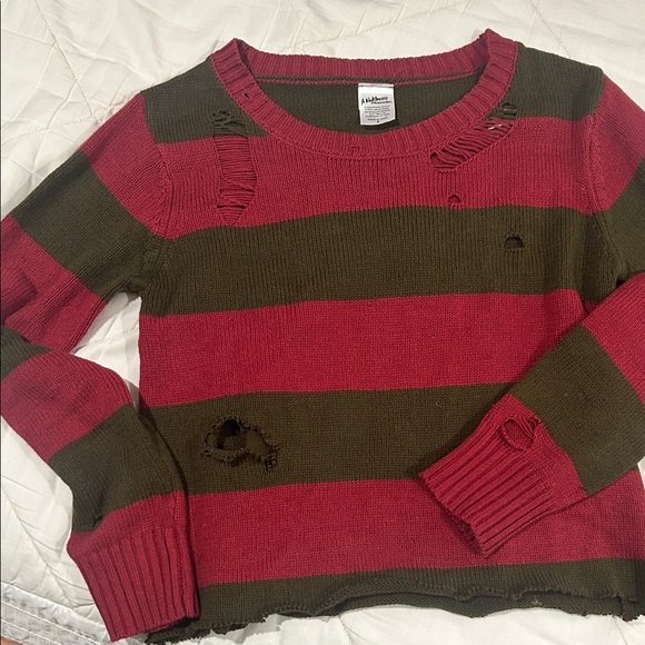 Freddy Kruger Costume Red and Green Striped Sweater with Brown Hat and Glove - Picture 5 of 7
